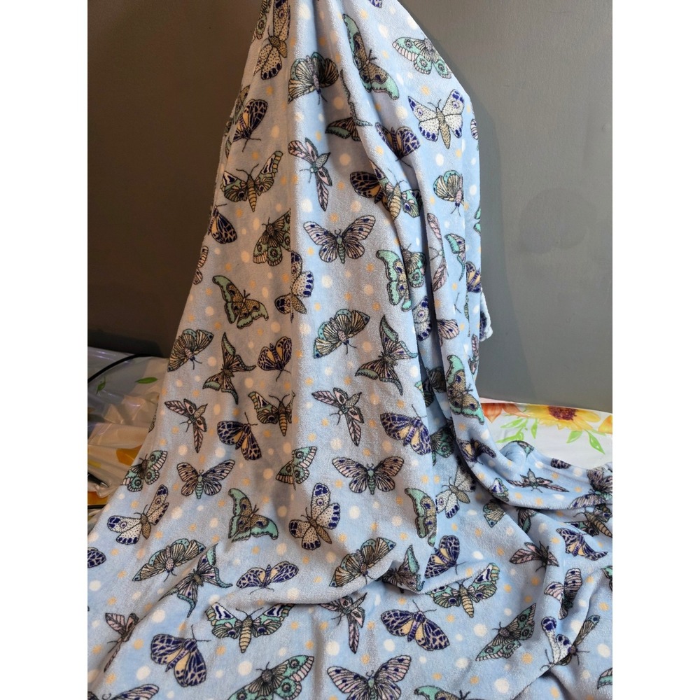 Moth and Butterfly Print Plush Throw Blanket Blue Polka Dot 60x50 189938BFV